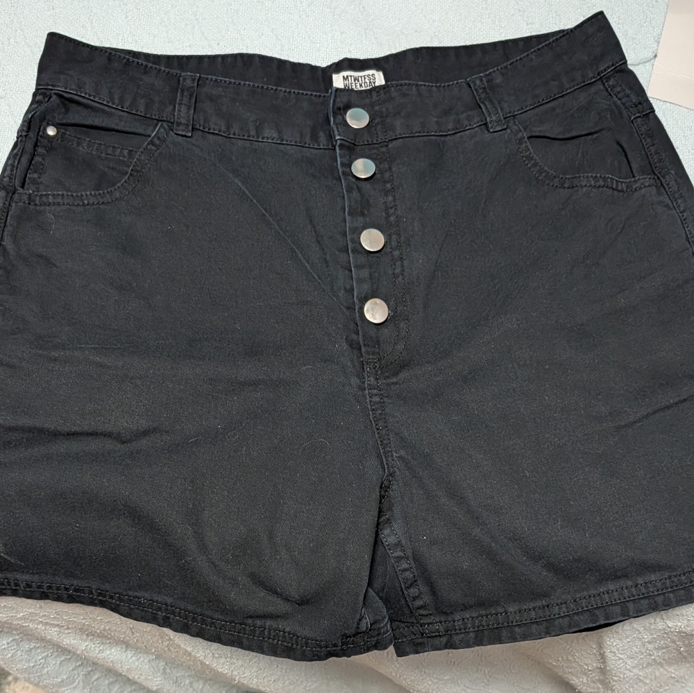 Weekday Black High-Rise Button-Front Jean Shorts